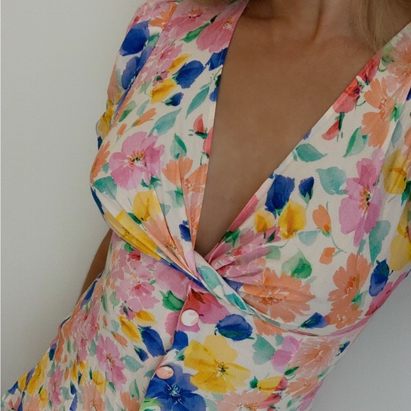 Zara - Floral Print Mini Dress - Picture 5 of 8